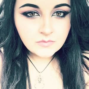 Meet your Posher, Dani